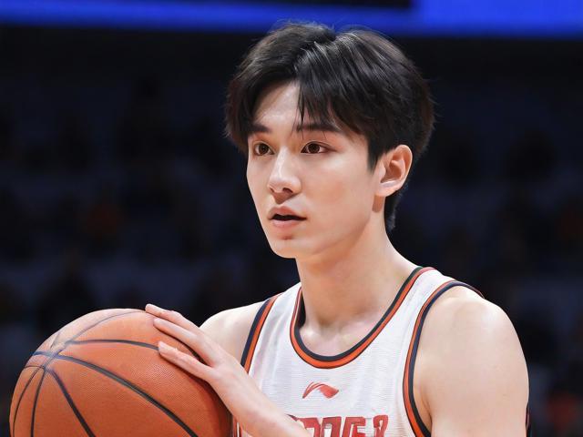 jiuyou.com_ 一线明星助阵全国篮球公益行,传递篮球精神与社会责任,公益篮球的宣传语 jiuyou.com_ 一线明星助阵全国篮球公益行,传递篮球精神与社会责任,公益篮球的宣传语